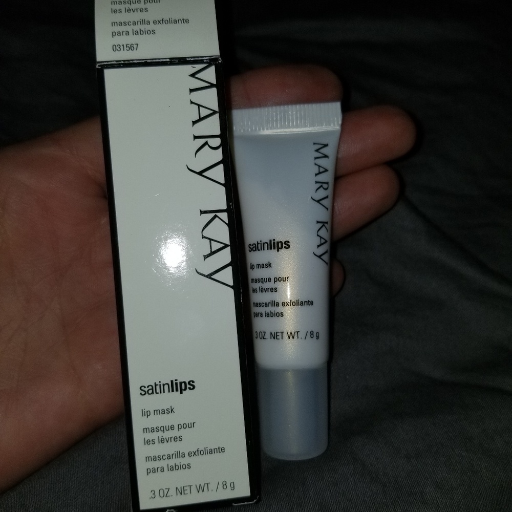 Mary Kay satin lips mask